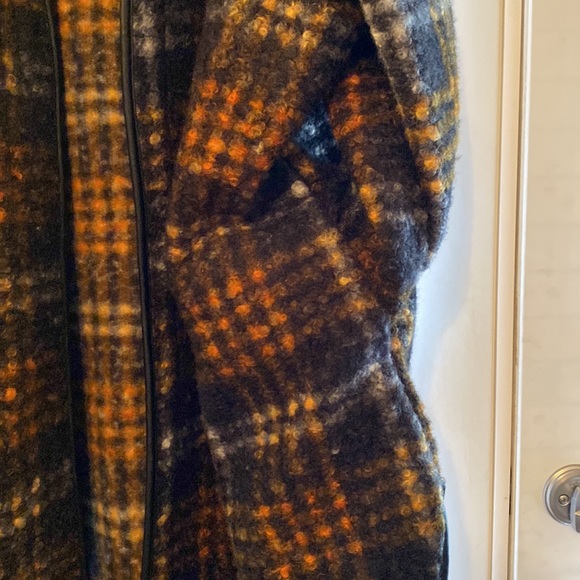 NWT Very Cozy Plaid Faux Wool Jacket - Picture 4 of 5